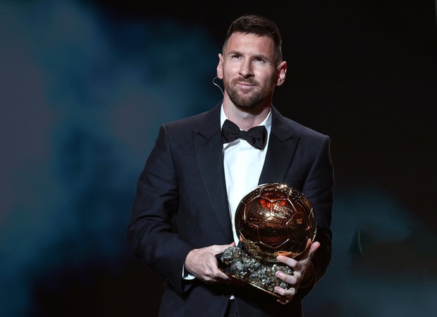 Quả bóng vàng 2024: Ronaldo trở lại hội đua, tìm ra ứng viên thay thế Messi số 1