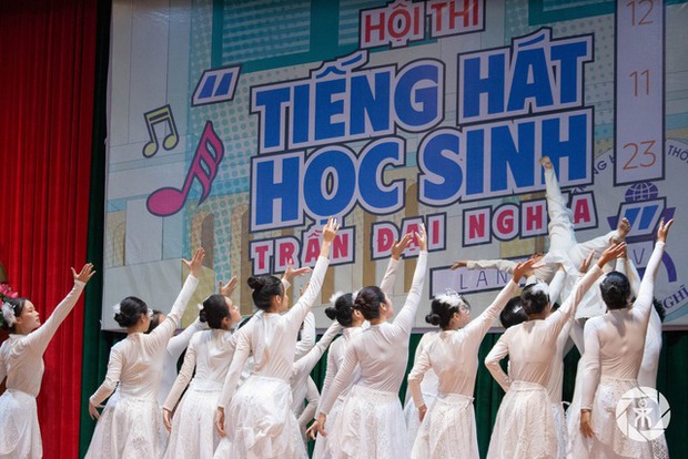Không khí ngày Nhà giáo Việt Nam 20/11 trên toàn quốc: Nhiều chương trình được đầu tư công phu, siêu rộn ràng - Ảnh 32. Không khí ngày Nhà giáo Việt Nam 20/11 trên toàn quốc: Nhiều chương trình được đầu tư công phu, siêu rộn ràng - Ảnh 32.