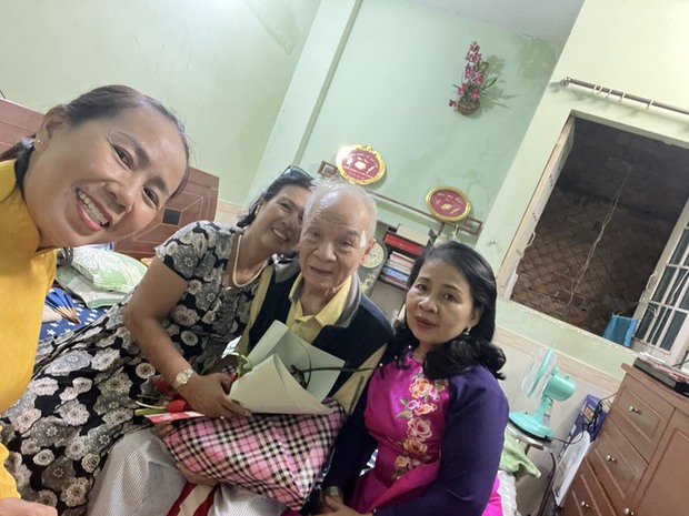 Ngày họp mặt đặc biệt tại ngôi trường gần 150 tuổi - Ảnh 8. Ngày họp mặt đặc biệt tại ngôi trường gần 150 tuổi - Ảnh 8.