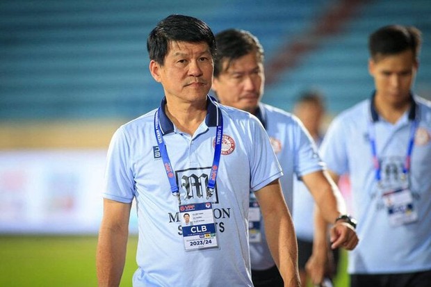 CLB TP.HCM chia tay HLV Vũ Tiến Thành - Ảnh 1. CLB TP.HCM chia tay HLV Vũ Tiến Thành - Ảnh 1.
