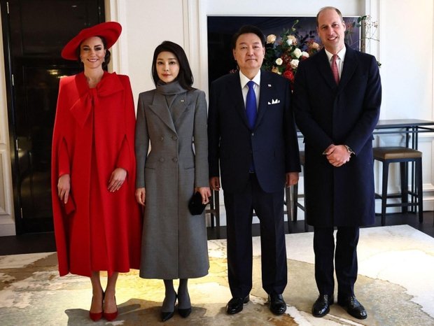 Đệ nhất phu nhân Hàn Quốc trong chuyến thăm Vương quốc Anh: Phong cách cực cuốn hút, đứng chung khung hình với Công nương Kate sẽ ra sao? - Ảnh 7.