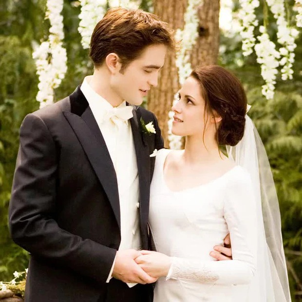 Kristen Stewart bỗng dự sinh nhật Robert Pattinson dù không được mời, thái độ ra sao trong lần tái hợp 10 năm sau bê bối ngoại tình? - Ảnh 3.