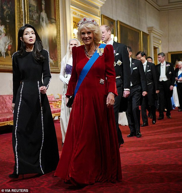 Toàn cảnh yến tiệc của Hoàng gia Anh: Loạt quan chức cấp cao tề tựu, Đệ nhất phu nhân Hàn Quốc và BLACKPINK gây bão - Ảnh 4.