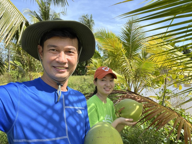 Nam nghệ sĩ cưới vợ trẻ đẹp kém 26 tuổi, 50 tuổi chưa có con vẫn ngọt ngào đáng ngưỡng mộ - Ảnh 7.