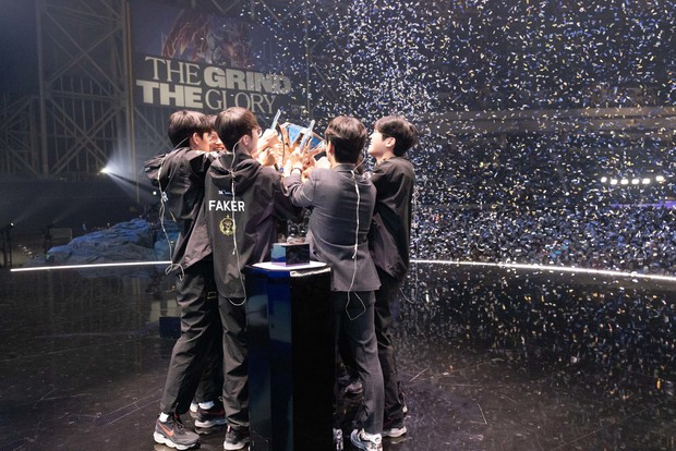 GenG bị bom tấn rò rỉ trước giờ khai mạc, fan hâm mộ phẫn nộ