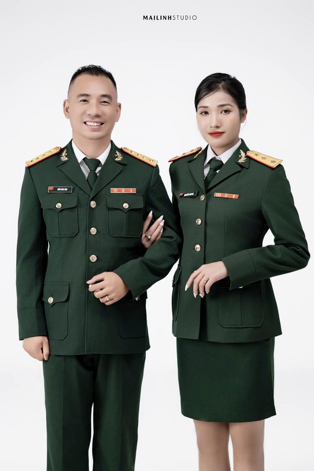 Nữ trung uý xinh đẹp chọn hoãn cưới, đăng bộ ảnh cưới ngọt ngào bên chồng làm quân nhân