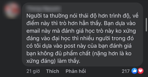 Nam giảng viên gây tranh cãi vì đăng bài chê sinh viên không xứng đáng vào đại học - Ảnh 2.