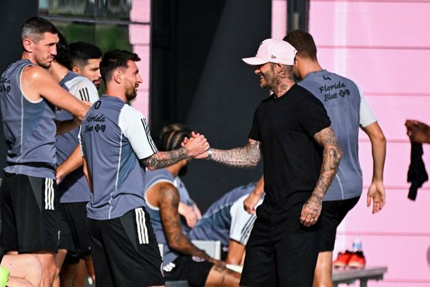 David Beckham đặt lòng yêu thích vào việc quan sát Lionel Messi tập luyện hàng ngày