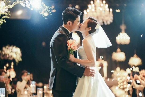 Hành Trình Thụ Tinh Ống Nghiệm: Mỹ Nhân Hẹn Hò Chốn Công Sở Chia Sẻ Về Sự Thành Công Sau 4 Lần IVF Kết Hợp Y Học Đông Tây