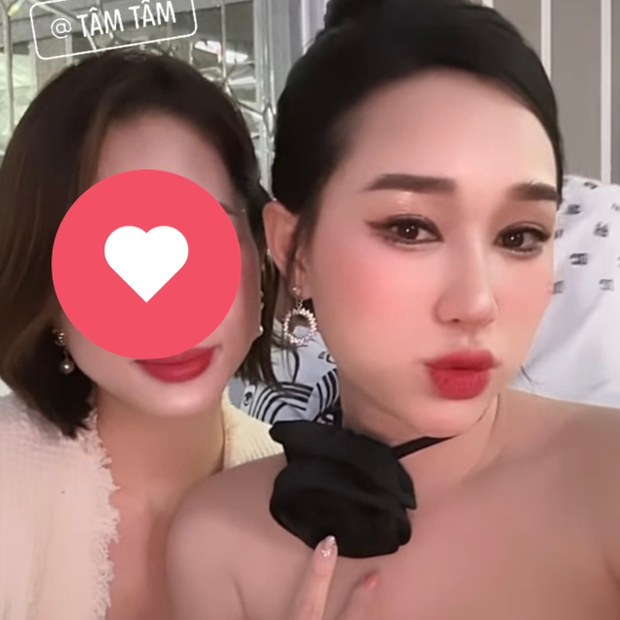 Vợ Hồ Tấn Tài gây sốc khi chia sẻ hình ảnh tham dự đám cưới Đoàn Văn Hậu