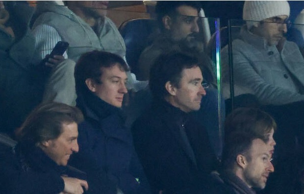 Lisa và Bạn trai CEO cùng xem bóng đá, sắc đẹp tự nhiên nổi bật trước ống kính Getty Images