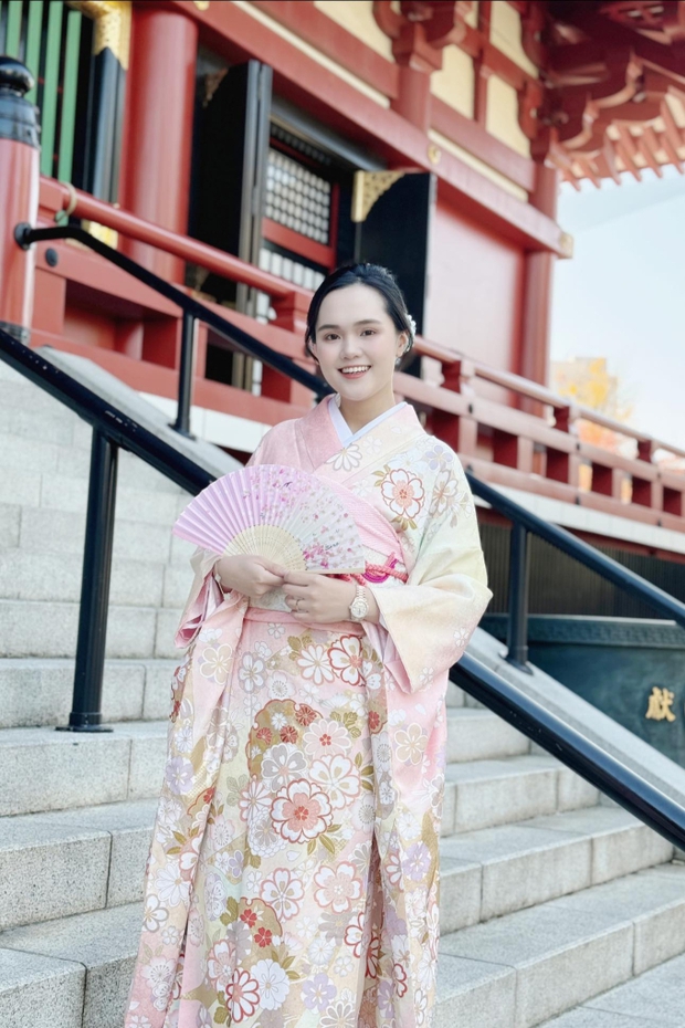 Quỳnh Anh tỏa sáng với vẻ đẹp kiều diễm trong kimono, Duy Mạnh ngay lập tức ghi dấu chủ quyền