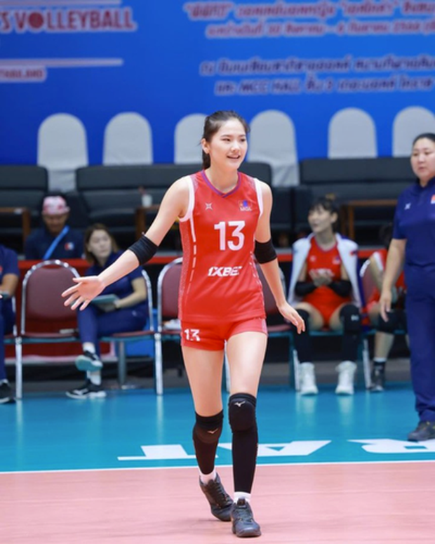 Vẻ dễ thương, đáng yêu khiến sao bóng chuyền Mông Cổ gắn kết