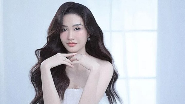 Người hâm mộ đau lòng khi nghỏ ngờ mỹ nữ bóng chuyền rời sân