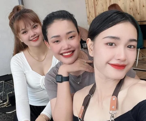 Người hâm mộ đau lòng khi nghỏ ngờ mỹ nữ bóng chuyền rời sân