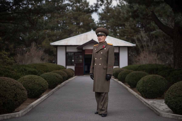 Bộ ảnh hiếm chụp tại Triều Tiên cho thấy vẻ đẹp đặc biệt cuốn hút của con người và cảnh vật nơi đây - Ảnh 5.