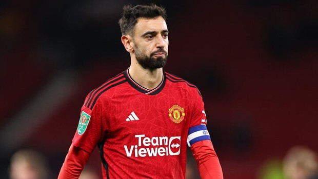 Bruno Fernandes lập công, Manchester United đánh bại Fulham