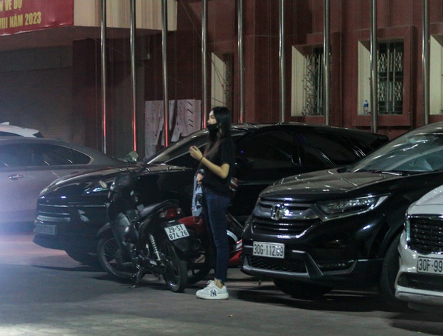 Doãn Hải My - Biểu cảm nuối tiếc không thua kém Đoàn Văn Hậu khi xem bóng đá nhiệt hơn