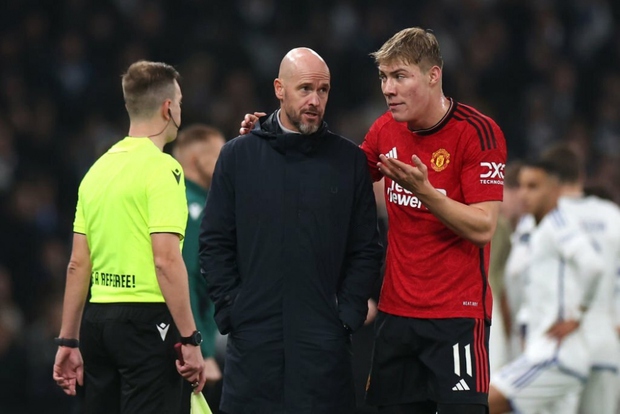MU trắng tay trước Copenhagen, HLV Erik Ten Hag lên án trọng tài