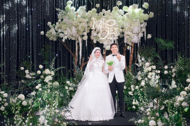 Doãn Hải My chia sẻ về ngày cưới đầy bất ngờ từ mẹ ruột, Văn Hậu cũng xúc động khi chứng kiến