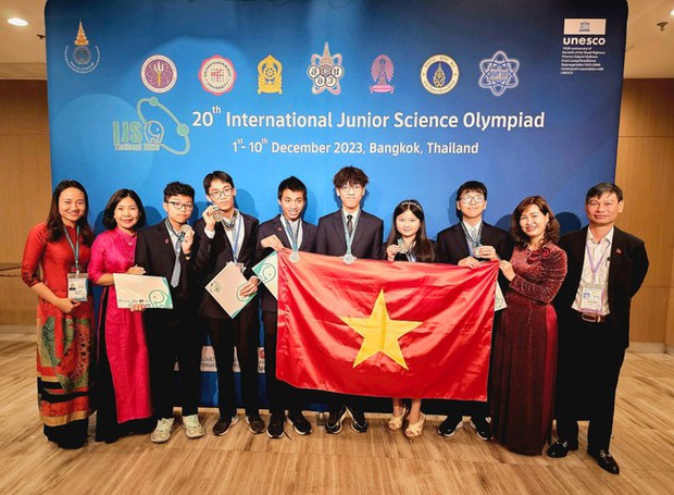 6 học sinh Hà Nội giành huy chương Olympic Khoa học trẻ quốc tế - Ảnh 1.