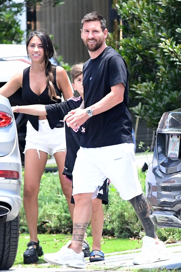Victoria Beckham gửi lời ngợi khen ngợi vợ Messi: Hàng may mắn vì có bạn đời tuyệt vời!