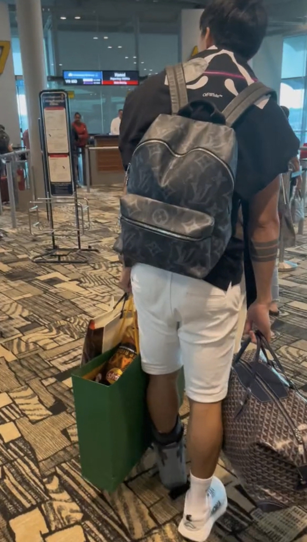 Cặp đôi quan tâm của Đoàn Văn Hậu và Doãn Hải My được phát hiện tại sân bay