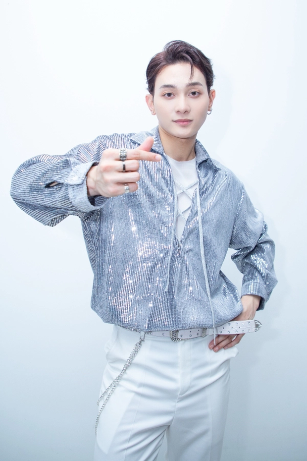 Khi người Việt làm idol tại Hàn Quốc: Hanbin gây sốt với fan quốc tế, người mới ra mắt sẽ đối đầu với em gái BLACKPINK?