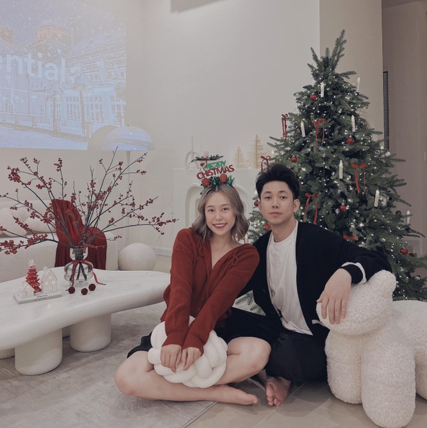 Cặp đôi chi 15 triệu decor nhà cửa dịp Noel: Sắm đồ từ Taobao, thành quả xinh quá đỗi khiến dân mạng thả like ầm ầm - Ảnh 1.