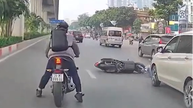 Vụ nam thanh niên gây tai nạn rồi bỏ chạy gây bức xúc ở Hà Nội: Một công ty lên tiếng - Ảnh 1.