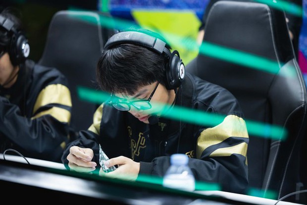 Game thủ Liên Quân ồn ào đòi xóa game: Sự việc đang diễn ra như thế nào?