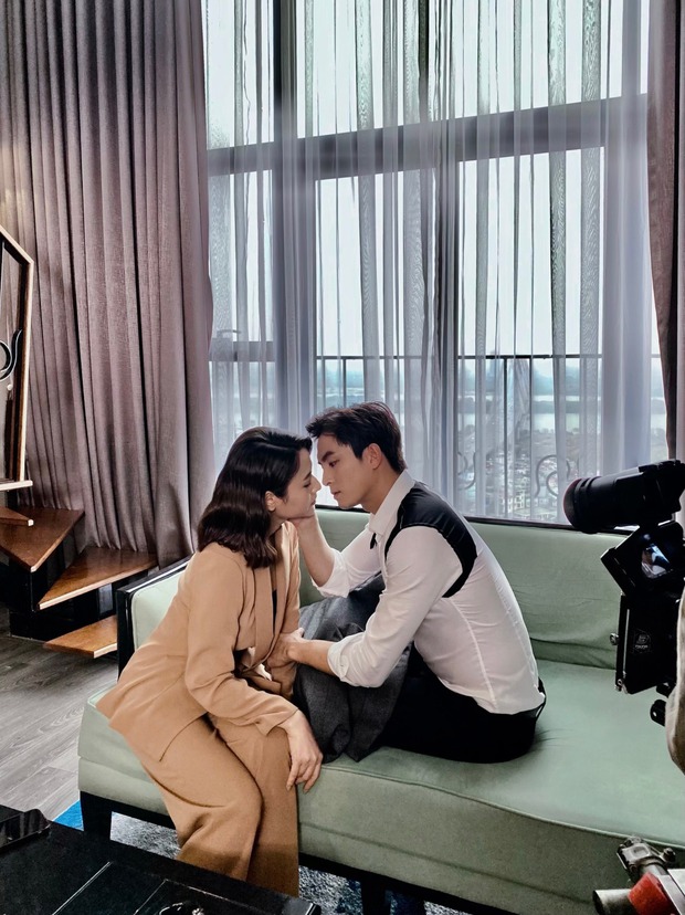 5 cặp đôi phim VTV khiến khán giả mê mẩn nhất 2023 - Ảnh 10. 5 cặp đôi phim VTV khiến khán giả mê mẩn nhất 2023 - Ảnh 10.
