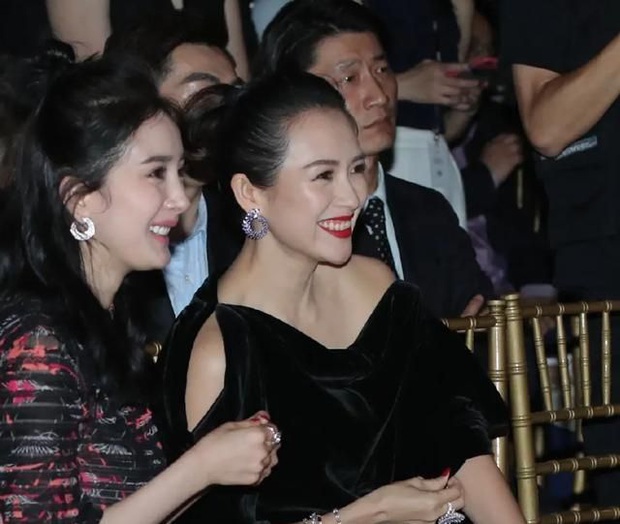 Triệu Lệ Dĩnh - Dương Mịch chiến nhau nảy lửa giành vai, ai ngờ người thắng là mỹ nhân diễn 10 phim như 1? - Ảnh 2. Triệu Lệ Dĩnh - Dương Mịch chiến nhau nảy lửa giành vai, ai ngờ người thắng là mỹ nhân diễn 10 phim như 1? - Ảnh 2.