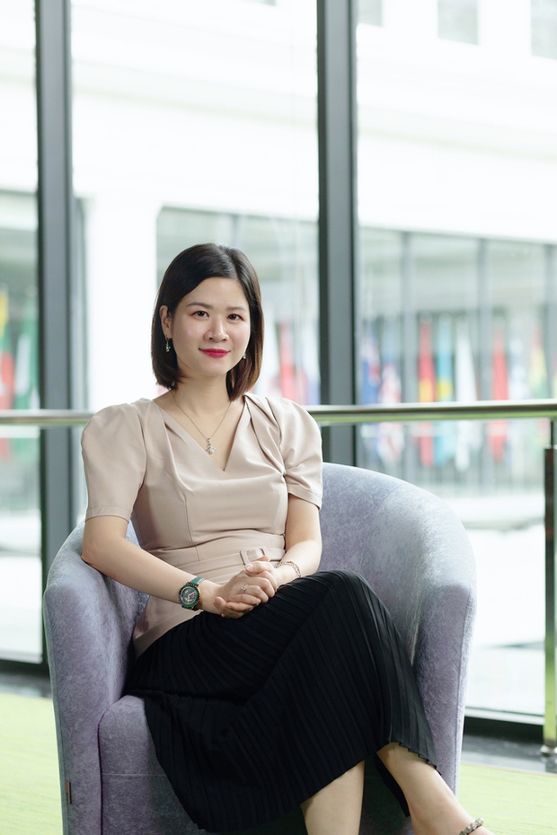 Gala Human Act Prize 2023: Nghệ sĩ Xuân Bắc chia sẻ xúc động, Giám đốc điều hành quỹ VinFuture và CMO One Mount cũng góp mặt - Ảnh 2.