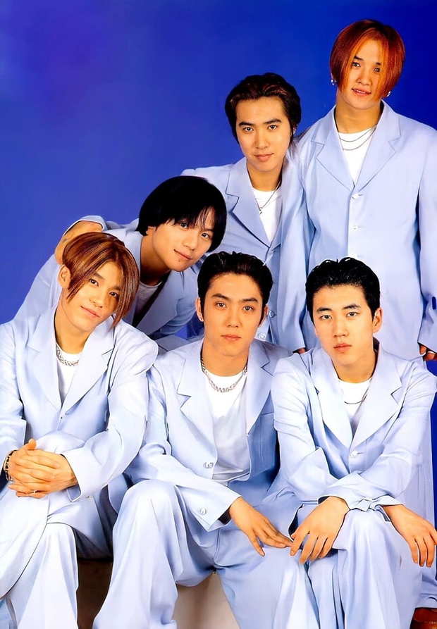 Cuộc đấu khẩu hiệu sốc giữa fandom trong thời đại trước sự ra đời của mạng xã hội