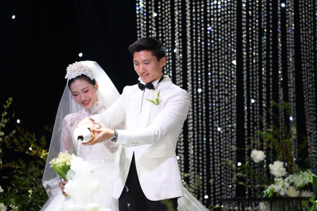 Đoàn Văn Hậu: Sự quan tâm và nỗi sợ trong quan hệ đầu tiên với Doãn Hải My