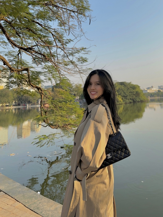 Vợ Thành Chung khoe gương mặt tự nhiên, vẫn xinh đẹp không cần trang điểm