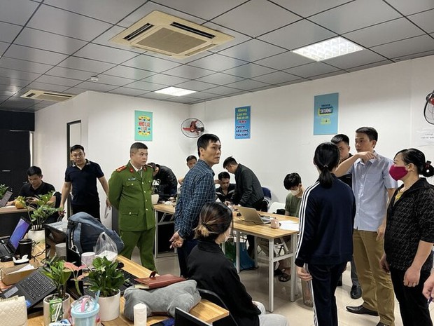 Tạm giữ 22 kẻ giả danh bác sĩ, lừa đảo gần 75 tỷ đồng - Ảnh 3.