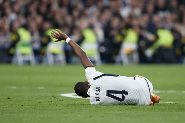 Trụ cột Real Madrid gặp chấn thương nặng, chấm dứt mùa giải