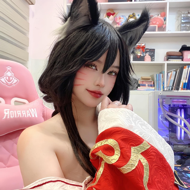 Vào vai Ahri, gái xinh bùng nổ tương tác, danh tính tưởng xa lạ hoá ra Thánh nữ cosplay - Ảnh 6.