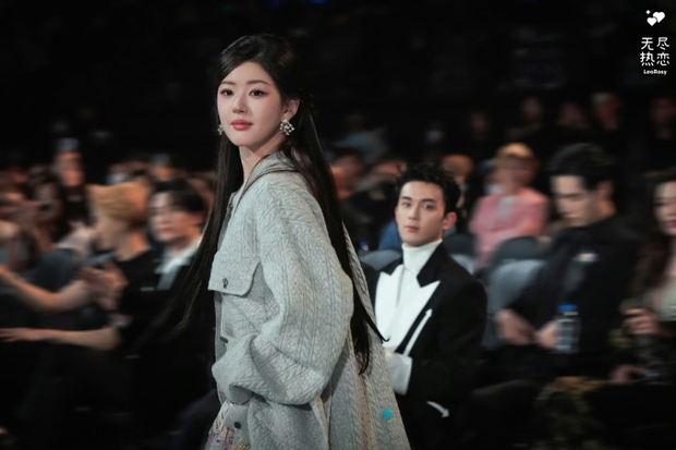 Triệu Lộ Tư và Ngô Lỗi: Sự gợi cảm trong vòng xoáy tình ái tại Tinh Quang Đại Thưởng