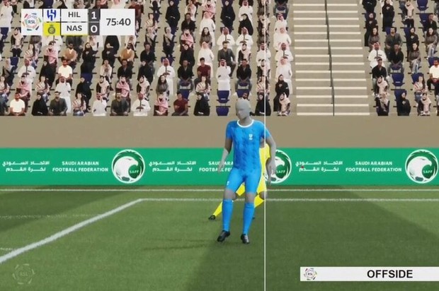 Ronaldo phẫn nộ, từ chối thủ môn phát bóng sau khi VAR tước bàn thắng