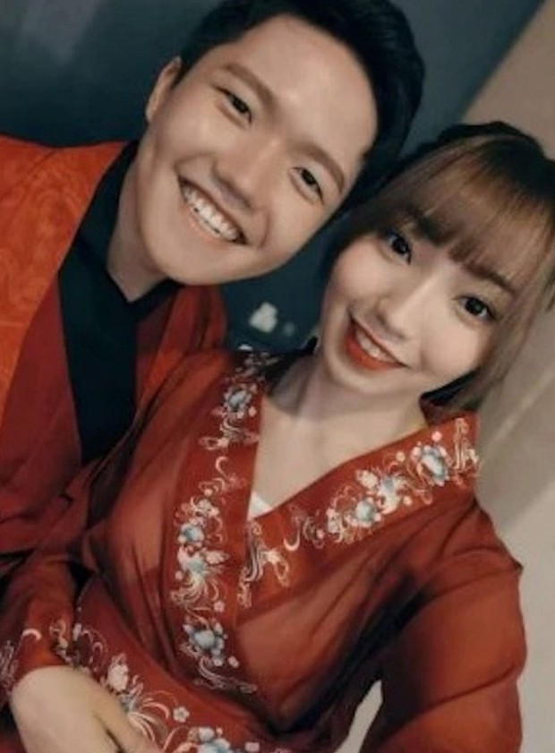 Nữ ca sĩ trẻ bị người hâm mộ nam ám sát sau lễ cưới, bi hài trở thành tang lễ