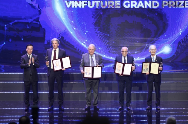 Toàn cảnh Lễ trao giải VinFuture 2023 - giải thưởng Khoa học công nghệ lớn nhất hành tinh - Ảnh 20.