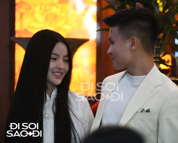 HOT: Quang Hải và gia đình xuất hiện tại lễ dạm ngõ của nhà Chu Thanh Huyền