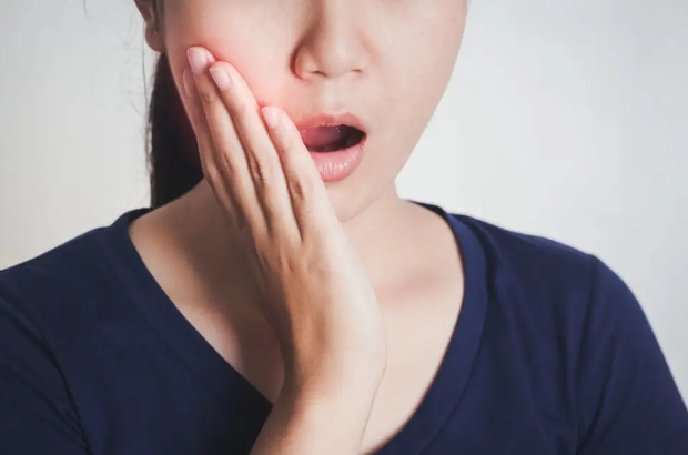 Răng của bạn có thể đã già hơn tuổi, đây là 5 dấu hiệu nhắc nhở - Ảnh 1.