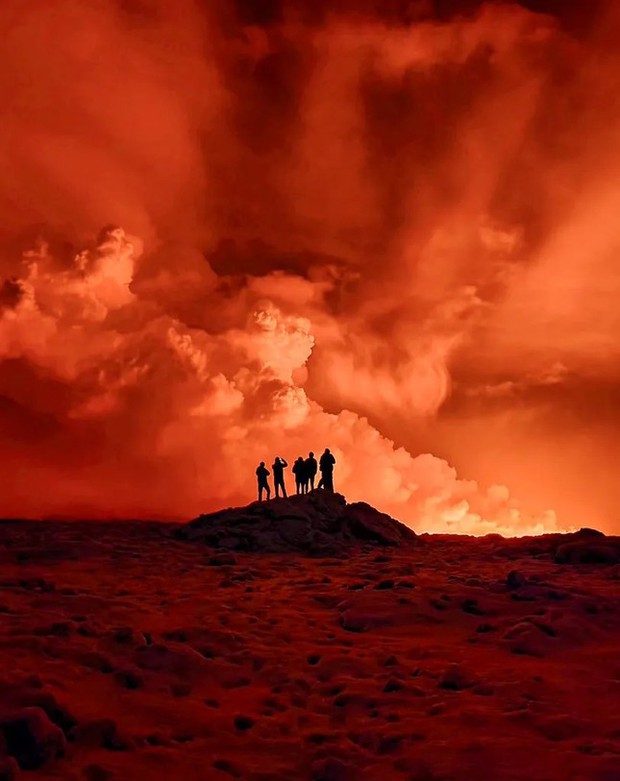 Những bức ảnh kinh hoàng về núi lửa phun trào tại Iceland - Ảnh 3.