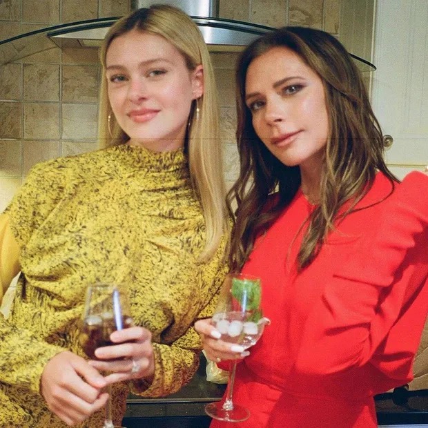 Victoria Beckham và con dâu tỷ phú: Khoảnh khắc 10 giây đầy hòa giải
