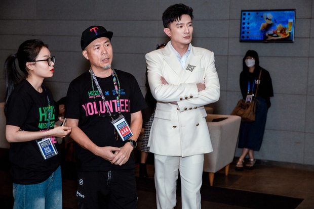 NS Huy Tuấn chia sẻ TEMPEST gặp khó khăn vì tổ chức show trong nước gây tai tiếng