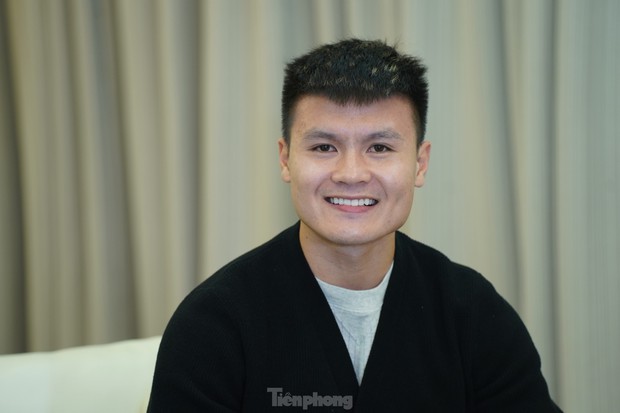 Quang Hải: 'Người yêu - Đồng hành tinh thần trong những khó khăn và động lực tiêu cực để tôi không ngừng cố gắng'